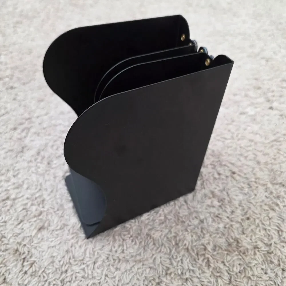 black accordion style bookend